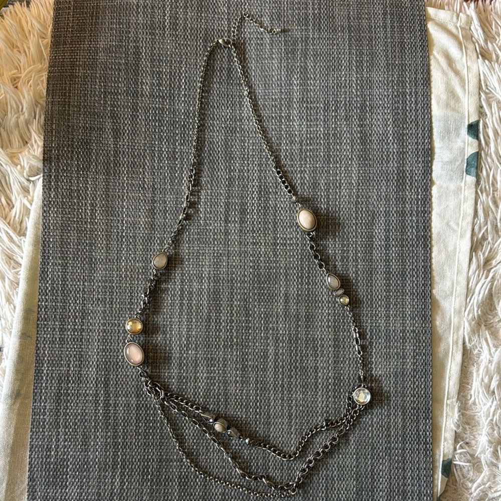 Elegant Silver and Cream Necklace